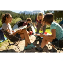 Quechua CHAISE BASSE PLIANTE DE CAMPING MH500 GRIS -Échappée Nature chaise basse pliante de camping mh500 gris 6