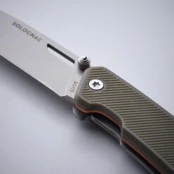 Couteau Chasse Pliant 7,5cm GRIP V2 KAKI Axis 75 -Échappée Nature couteau chasse pliant 75cm grip v2 kaki axis 75 3