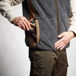 GILET POLAIRE SANS MANCHES MOUTONNE 500 GRIS 14 GILET POLAIRE SANS MANCHES MOUTONNE 500 GRIS -Échappée Nature gilet polaire sans manches moutonne 500 gris 6