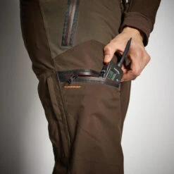 PANTALON CHASSE IMPERMÉABLE RENFORT MARRON 900 BÉCASSE 14 PANTALON CHASSE IMPERMÉABLE RENFORT MARRON 900 BÉCASSE -Échappée Nature pantalon chasse impermeable renfort marron 900 becasse 4