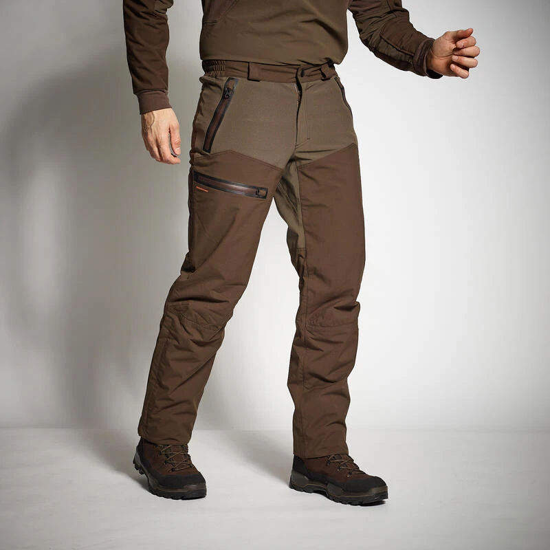 PANTALON CHASSE IMPERMÉABLE RENFORT MARRON 900 BÉCASSE 1 PANTALON CHASSE IMPERMÉABLE RENFORT MARRON 900 BÉCASSE