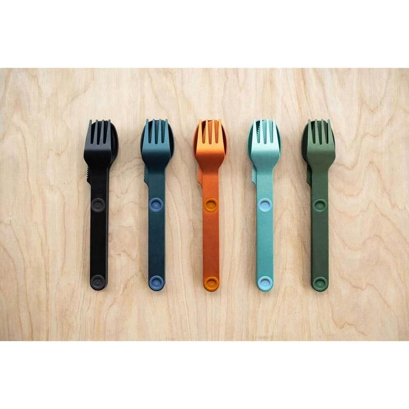 SET COMPLET DE 5 JEUX DE 3 COUVERTS MAGNÉTIQUES CAMPING EN ALUMINUM DUR - ÉTUI 5 SET COMPLET DE 5 JEUX DE 3 COUVERTS MAGNÉTIQUES CAMPING EN ALUMINUM DUR - ÉTUI – Image 5