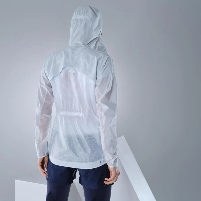 Quechua Veste Ultra Légère Hybride De Randonnée Rapide FH900 Femme Grise. 6 Quechua Veste Ultra Légère Hybride De Randonnée Rapide FH900 Femme Grise. – Image 6