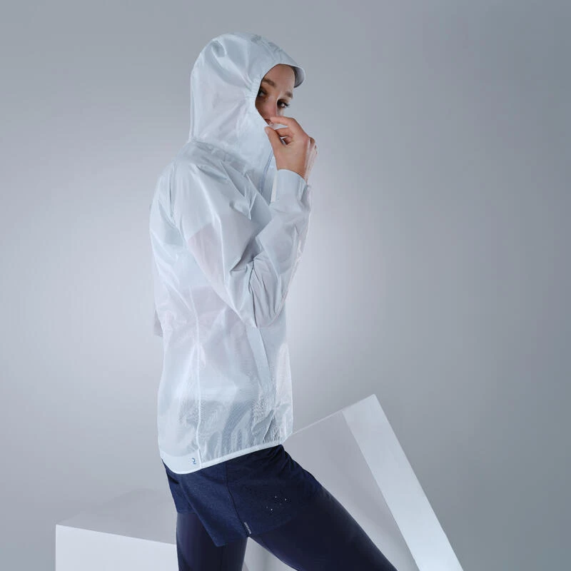 Quechua Veste Ultra Légère Hybride De Randonnée Rapide FH900 Femme Grise. 7 Quechua Veste Ultra Légère Hybride De Randonnée Rapide FH900 Femme Grise. – Image 7